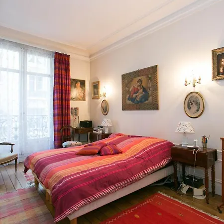 Typical Familial Apartment-champs Elysees By Weekome Paris