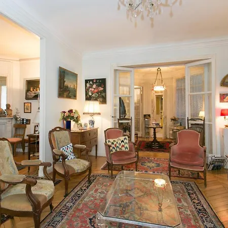 Typical Familial Apartment-champs Elysees By Weekome Appartement *