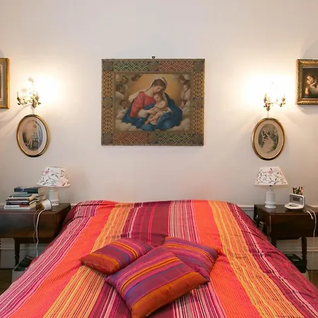 Typical Familial Apartment-champs Elysees By Weekome